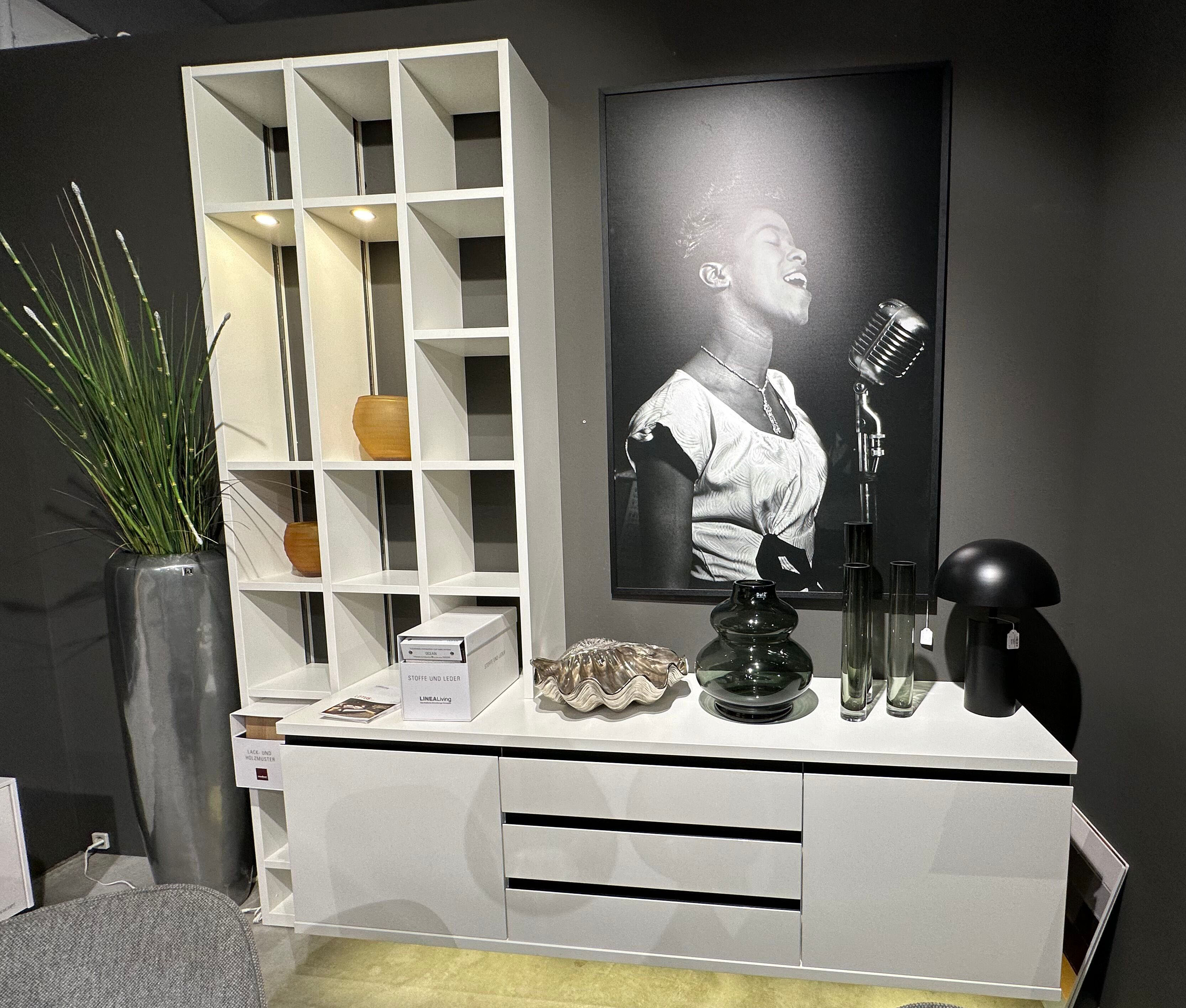 Sideboard Linaro inkl. Aufsatz Wohnzimmer Beleuchtung Weiss Wohnzimmerschrank